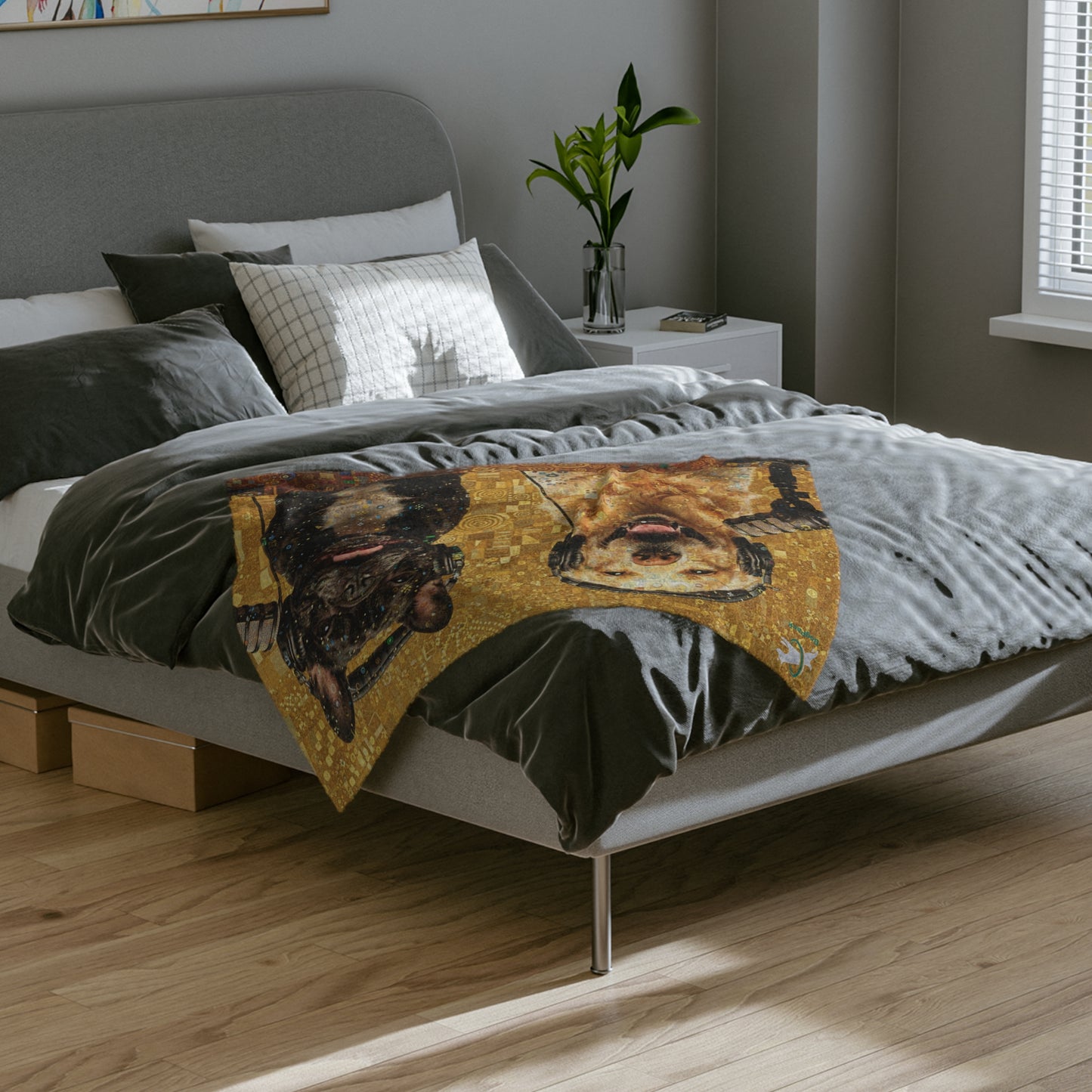 Goldie & Frenchie Klimt Style Velveteen Microfiber Blanket